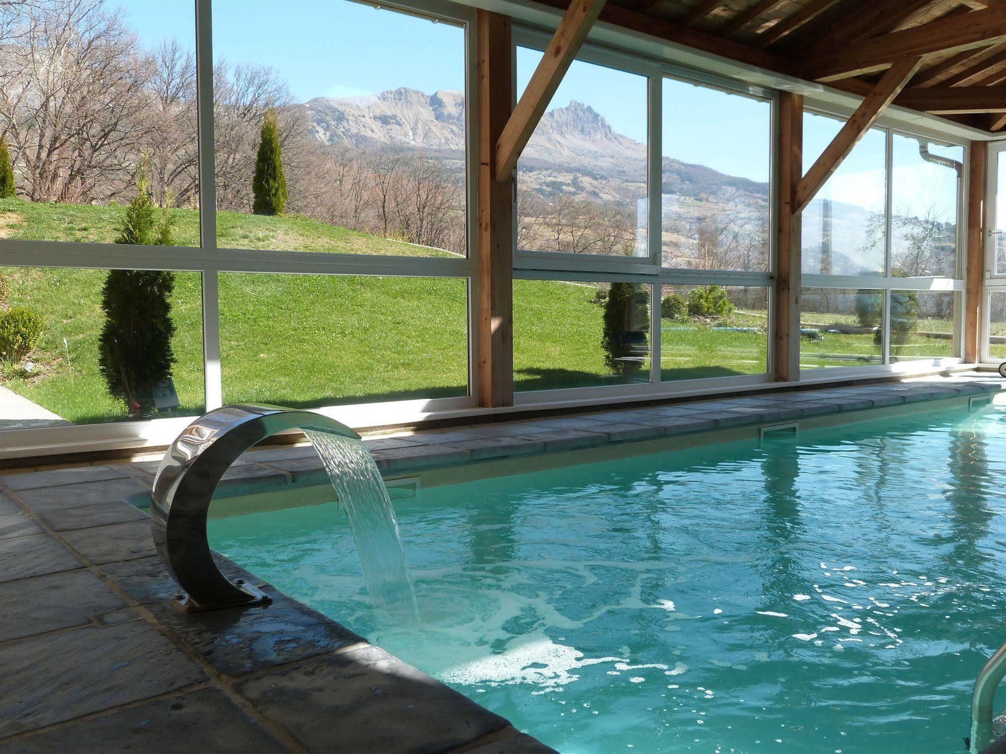 Ax Hotel Spa & Restaurant Chorges Exteriér fotografie
